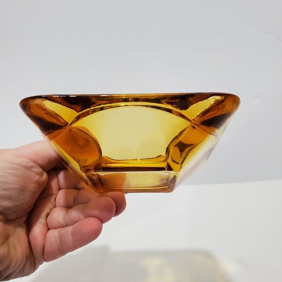 Vtg Amber Gold 4 5/8" Square 4 Cigarette Rest Ashtray MCM by Hazleware G-597 - Picture 12 of 16